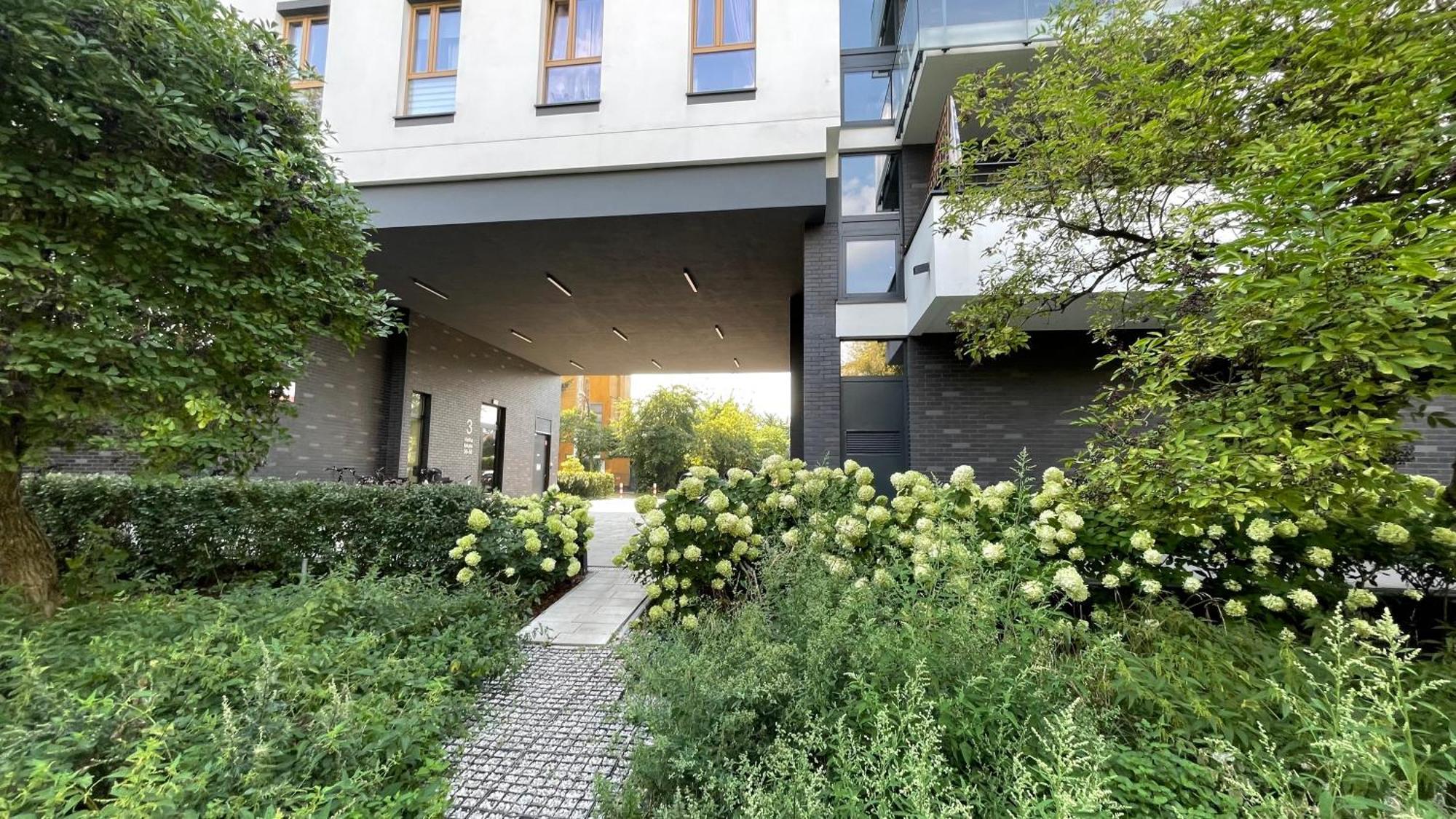 Apartamenty Warszawa Centrum Wlodarzewska 30 ภายนอก รูปภาพ